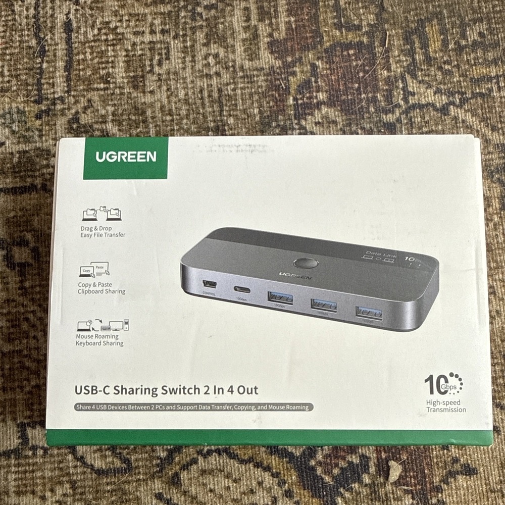 UGREEN - USB C Switch. 2 Computers Share 4 USB 3.2 Ports, 10Gbps